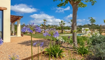 Resa estates Ibiza finca can Tumas for sale gardden.jpg